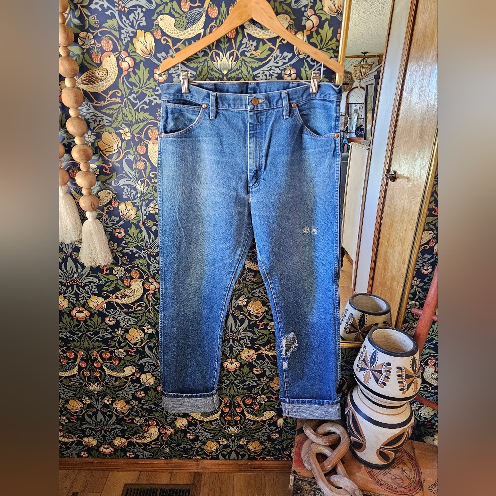 VINTAGE Wrangler 90's Distressed Jeans
